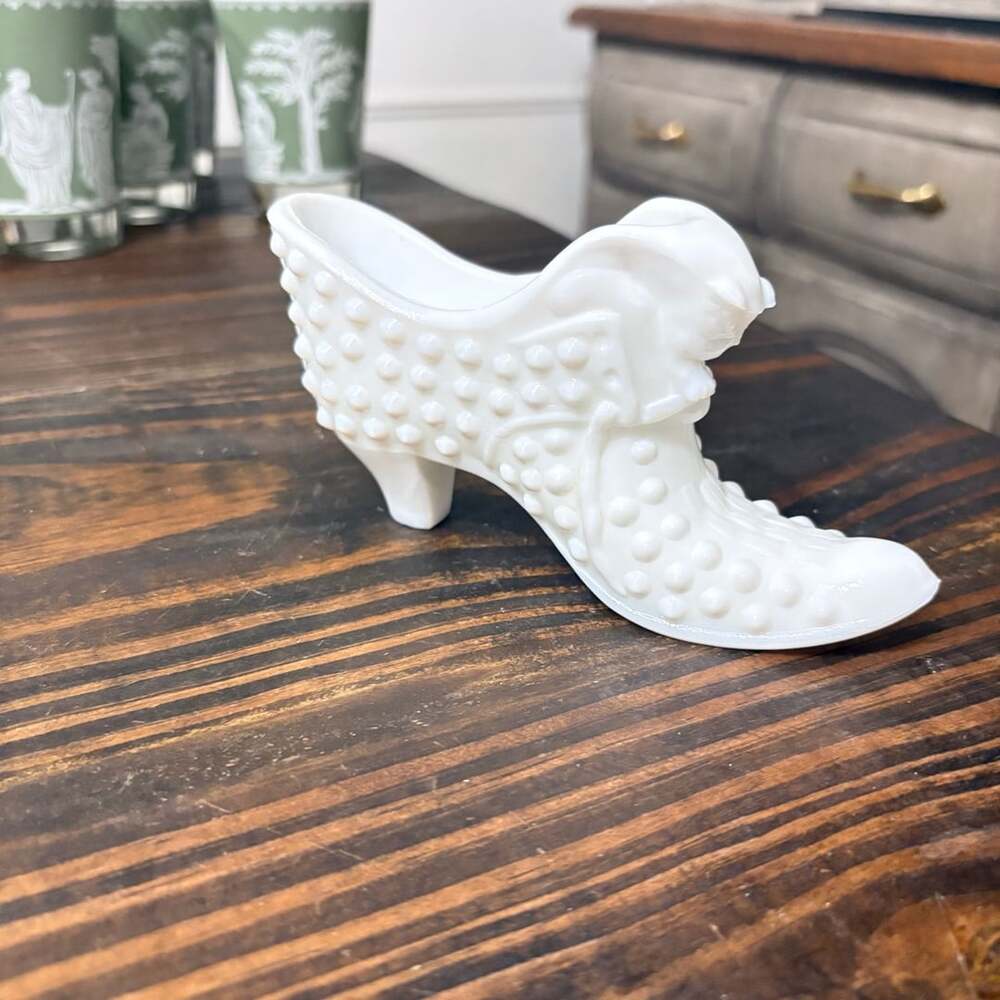 Fenton Milk Glass Hobnail Cat Slipper Figurine